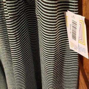 Medium Lularoe Sarah